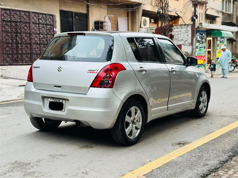 Suzuki Swift 2016 for Sale in Faisalabad Image-1