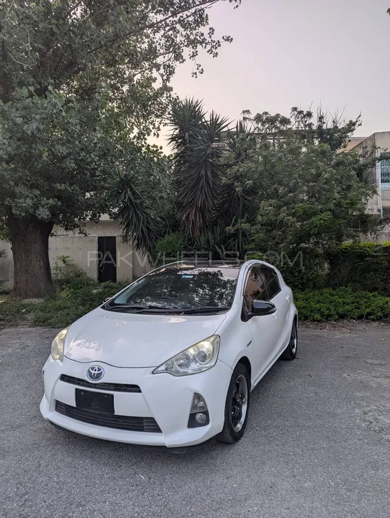 Toyota Aqua 2013 for Sale in Sukkur Image-1
