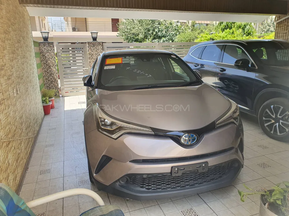 Toyota C-HR 2019 for Sale in Lahore Image-1
