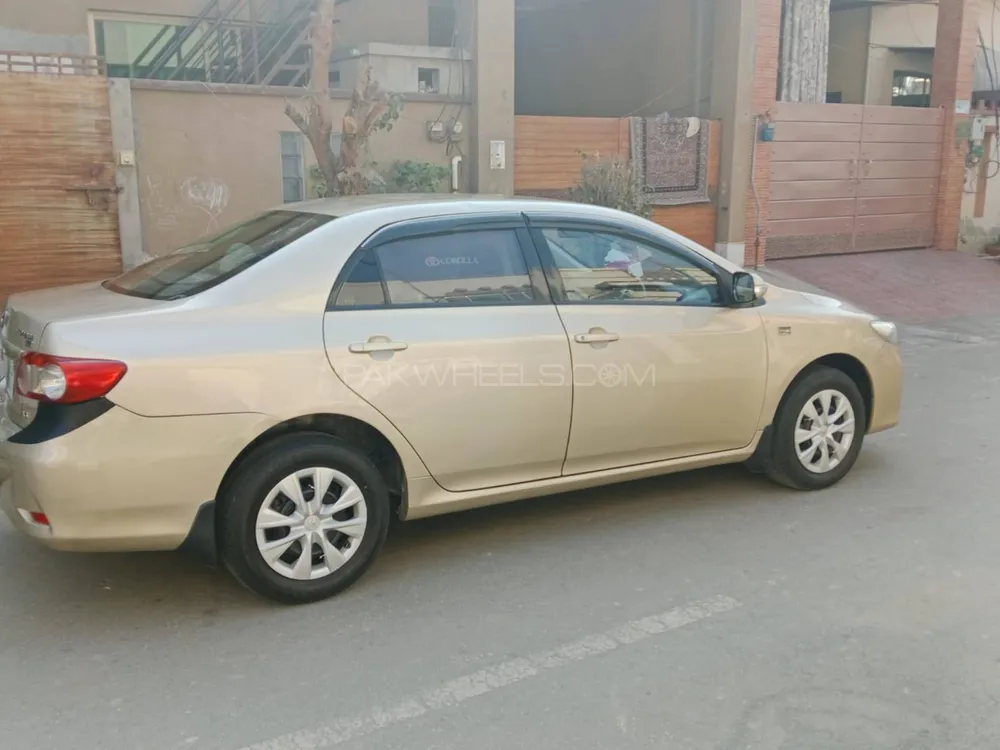 Toyota Corolla 2012 for Sale in Faisalabad Image-1