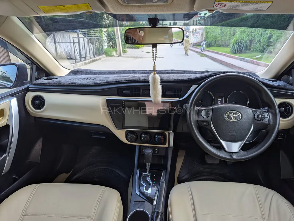 Toyota Corolla 2018 for Sale in Rawalpindi Toyota Corolla 2018 for Sale in Rawalpindi Image-11