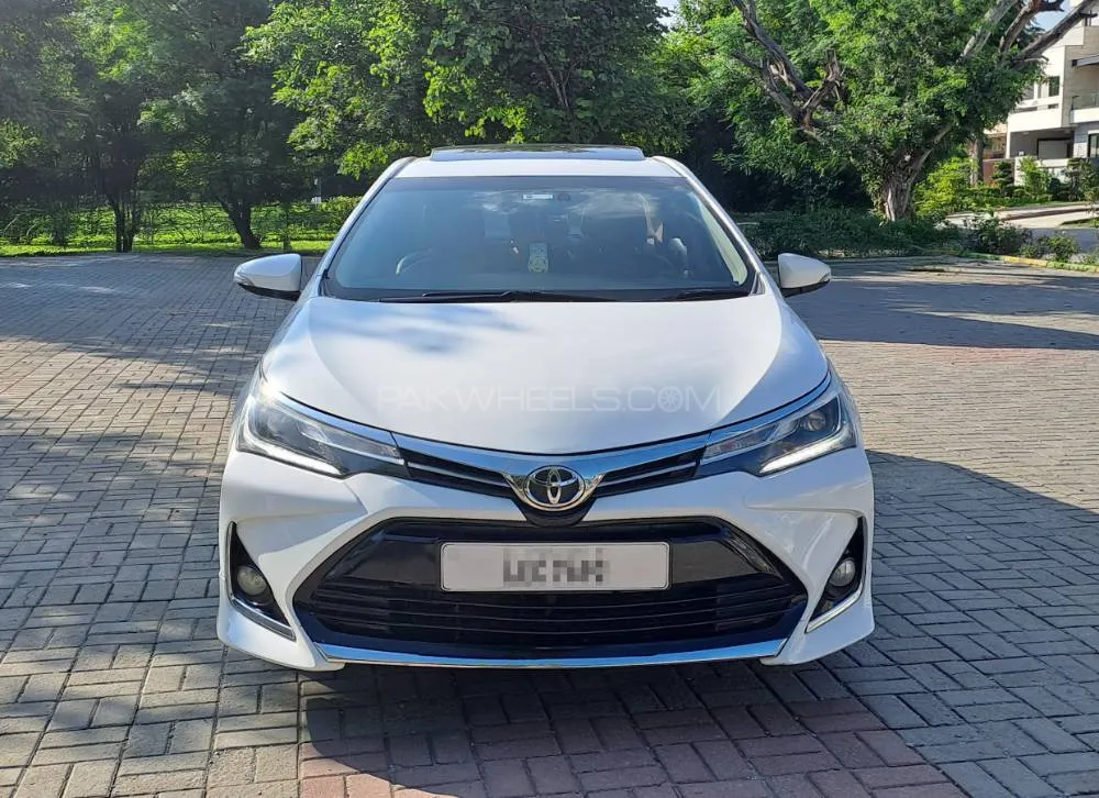Toyota Corolla 2015 for Sale in Islamabad Image-1