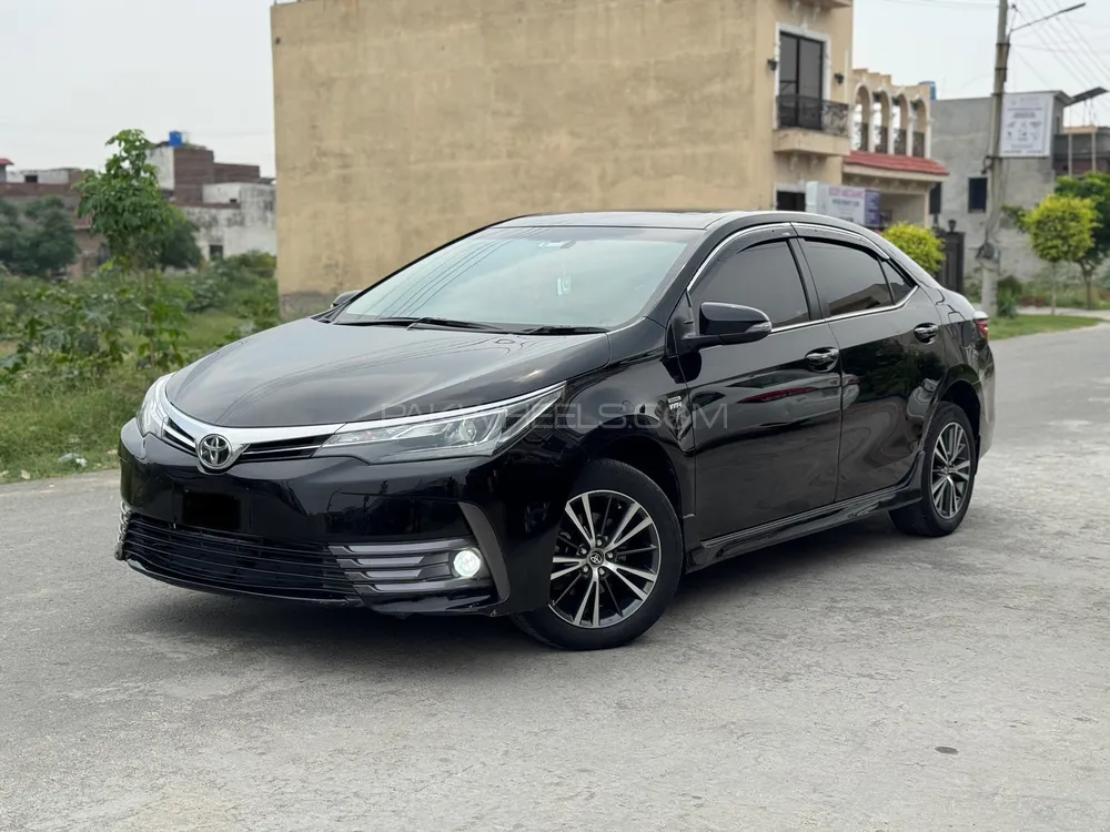 Toyota Corolla 2020 for Sale in Lahore Image-1