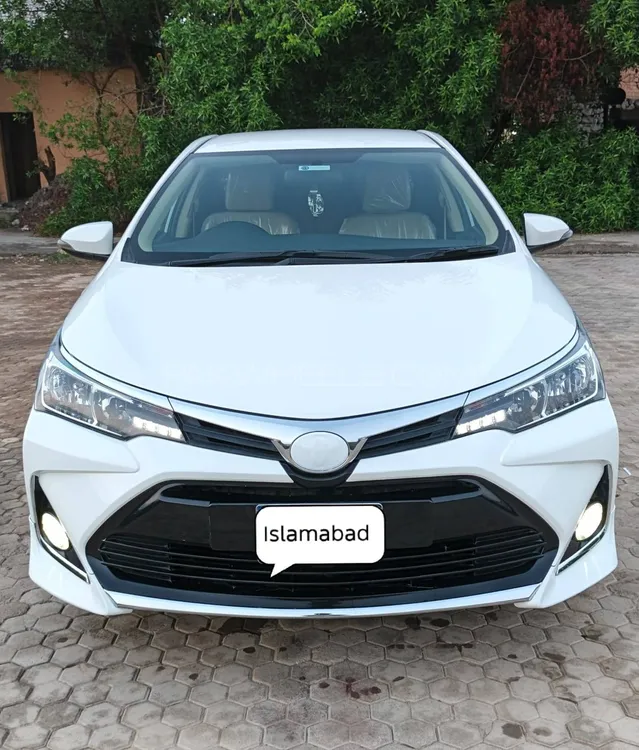 Toyota Corolla 2022 for Sale in Peshawar Image-1