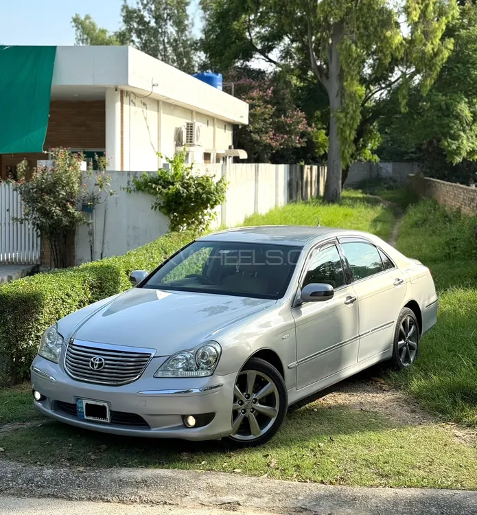 Toyota Crown 2007 for Sale in Islamabad Image-1