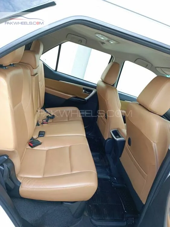 Toyota Fortuner 2019 for Sale in Lahore Toyota Fortuner 2019 for Sale in Lahore Image-11