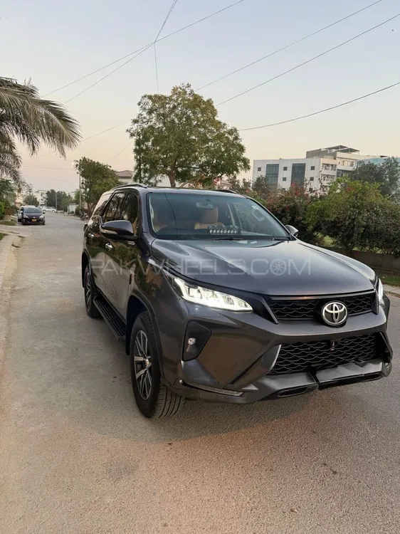 Toyota Fortuner 2017 for Sale in Karachi Image-1