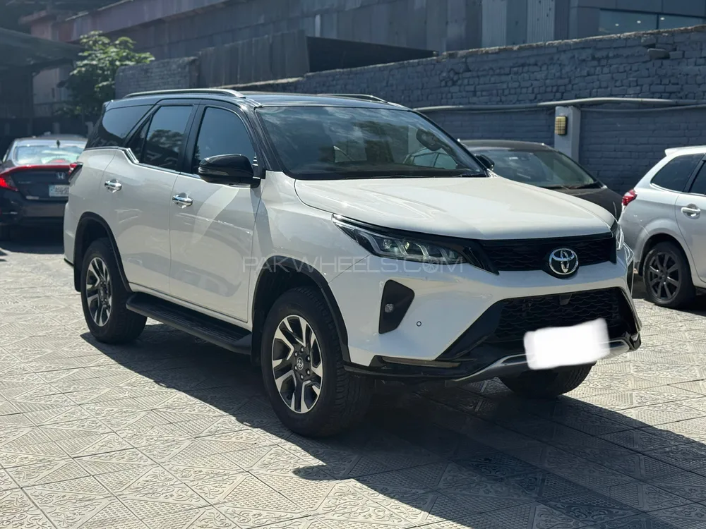 Toyota Fortuner 2022 for Sale in Islamabad Toyota Fortuner 2022 for Sale in Islamabad Image-3