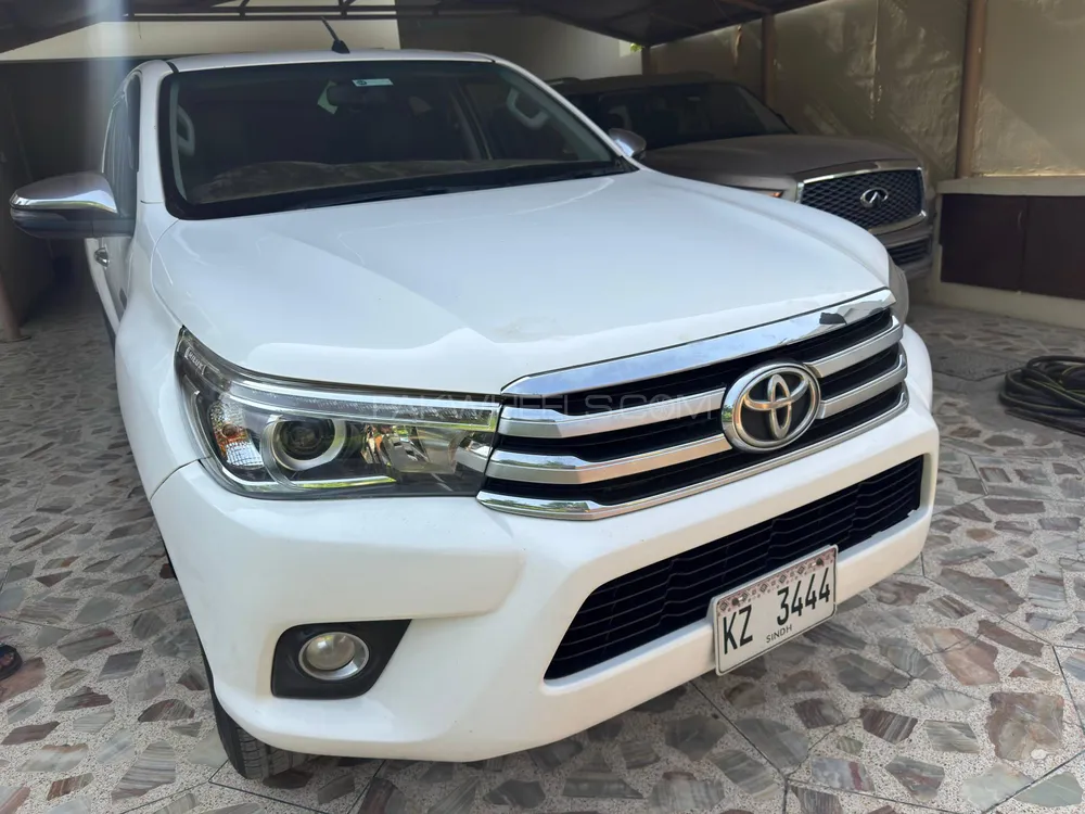 Toyota Hilux 2018 for Sale in Karachi Image-1