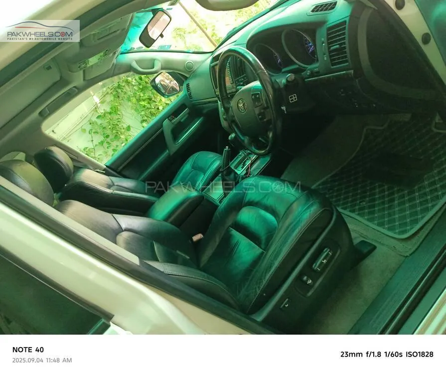 ٹویوٹا لینڈ کروزر 2011 for Sale in کراچی ٹویوٹا لینڈ کروزر 2011 for Sale in کراچی Image-10