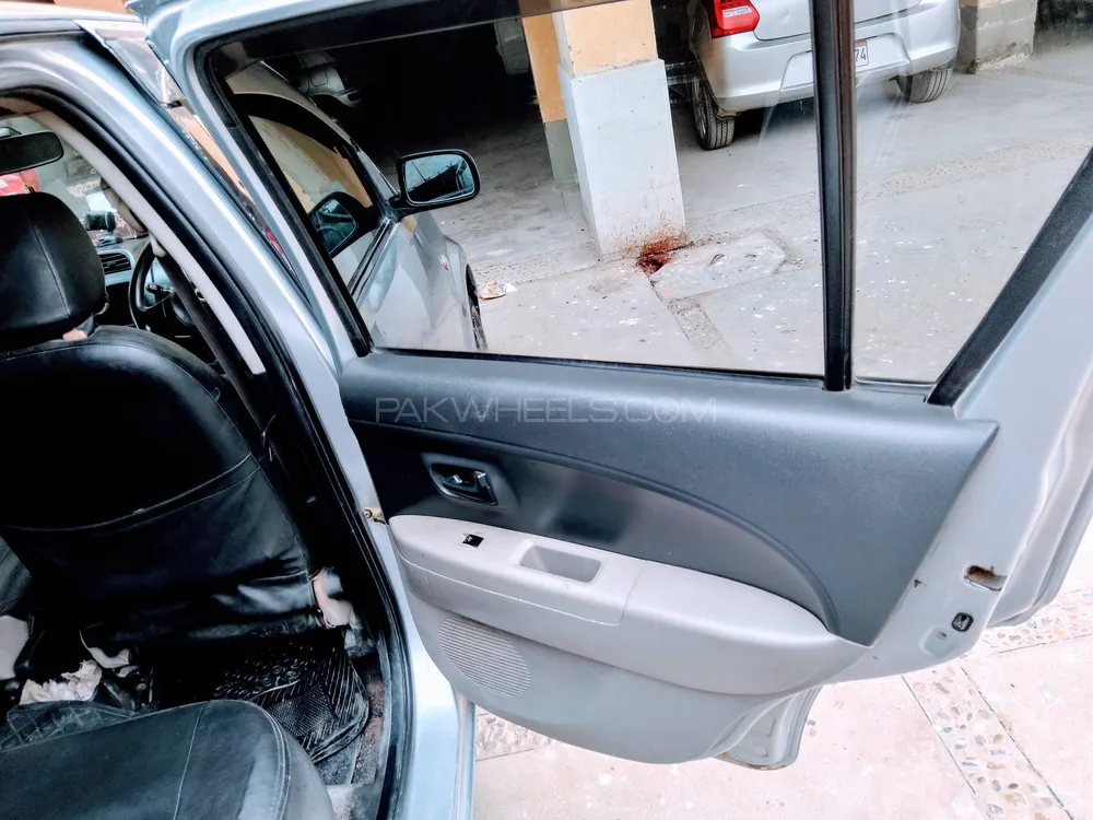 Toyota Passo 2006 for Sale in Karachi Image-1