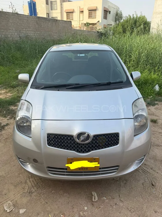 Toyota Vitz 2005 for Sale in Karachi Image-1