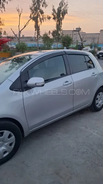 Toyota Vitz 2008 for Sale in Peshawar Image-1