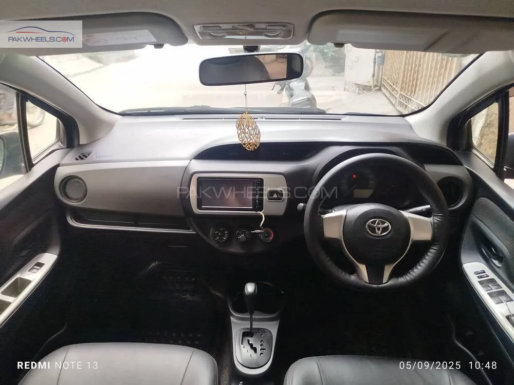 Toyota Vitz 2014 for Sale in Lahore Toyota Vitz 2014 for Sale in Lahore Image-10