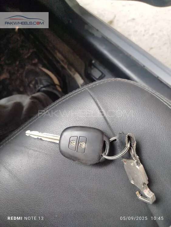 Toyota Vitz 2014 for Sale in Lahore Toyota Vitz 2014 for Sale in Lahore Image-13