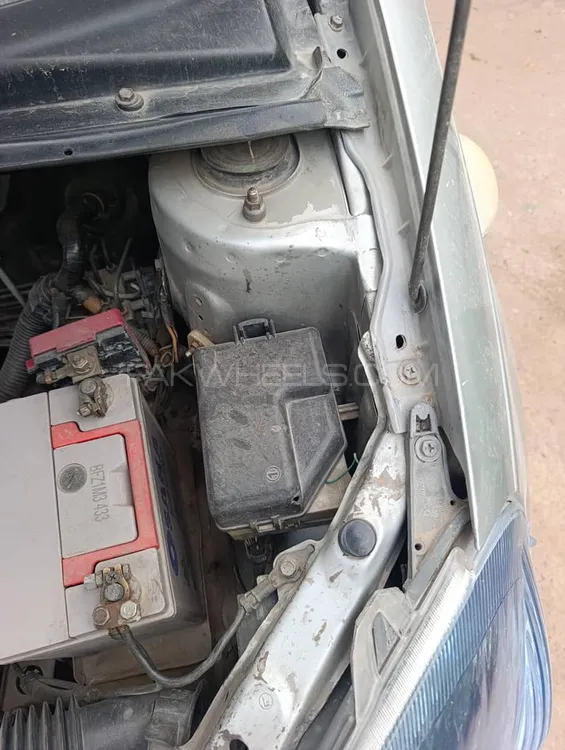 Toyota Vitz 2004 for Sale in Peshawar Image-1