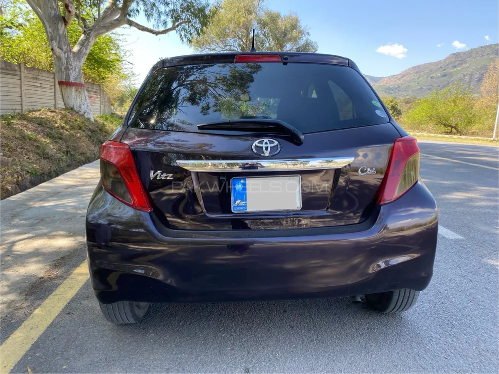 Toyota Vitz 2014 for Sale in Islamabad Image-1