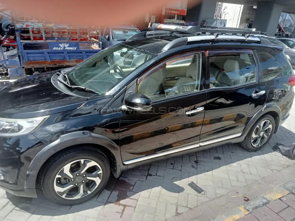 Honda BR-V 2018 for Sale in Lahore Image-1
