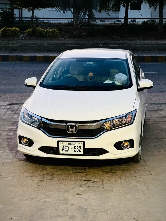 Honda City 2021 for Sale in Faisalabad Image-1
