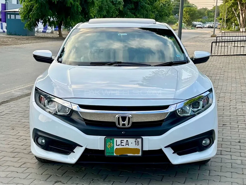 Honda Civic 2018 for Sale in Lahore Image-1