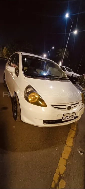Honda Fit 2006 for Sale in Lahore Image-1