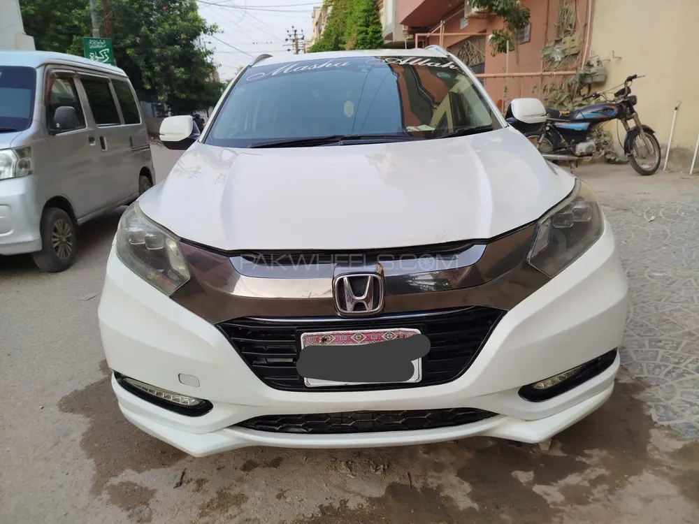 Honda Vezel 2014 for Sale in Karachi Image-1