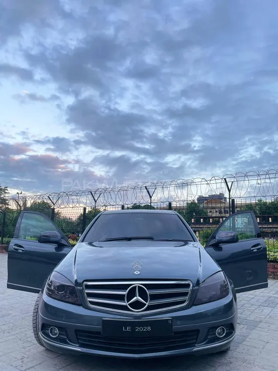 Mercedes Benz C Class 2008 for Sale in Lahore Image-1