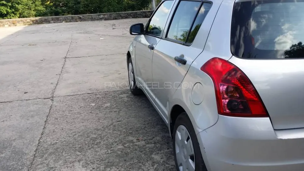 Suzuki Swift 2014 for Sale in Islamabad Image-1