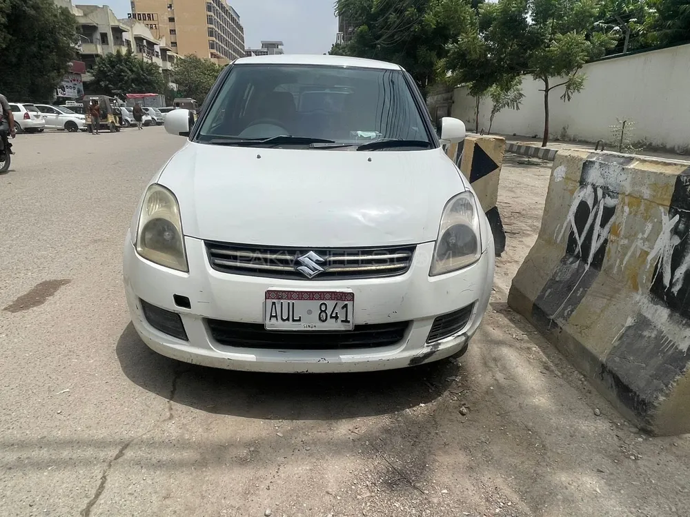 Suzuki Swift 2010 for Sale in Karachi Image-1