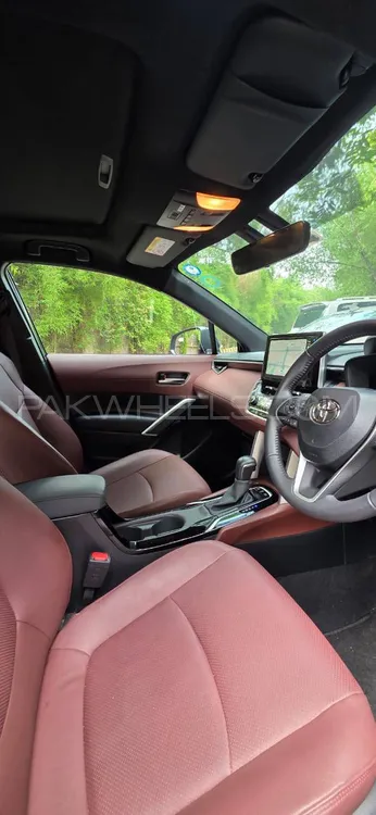 Toyota Corolla Cross 2024 for Sale in Lahore Image-1