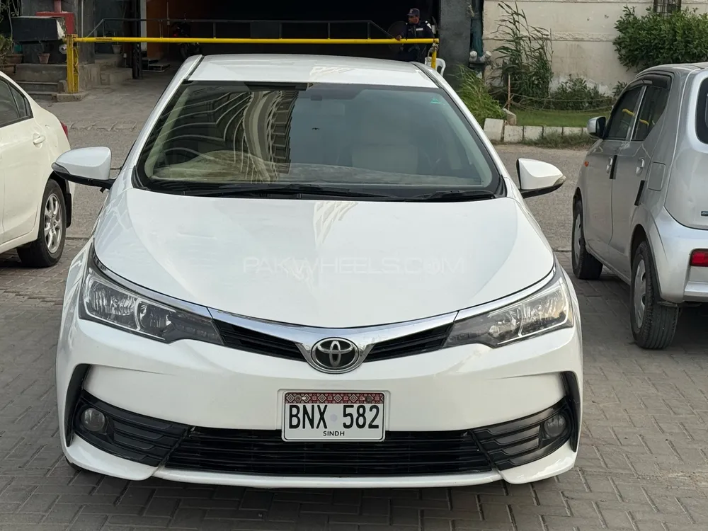 Toyota Corolla 2018 for Sale in Karachi Image-1