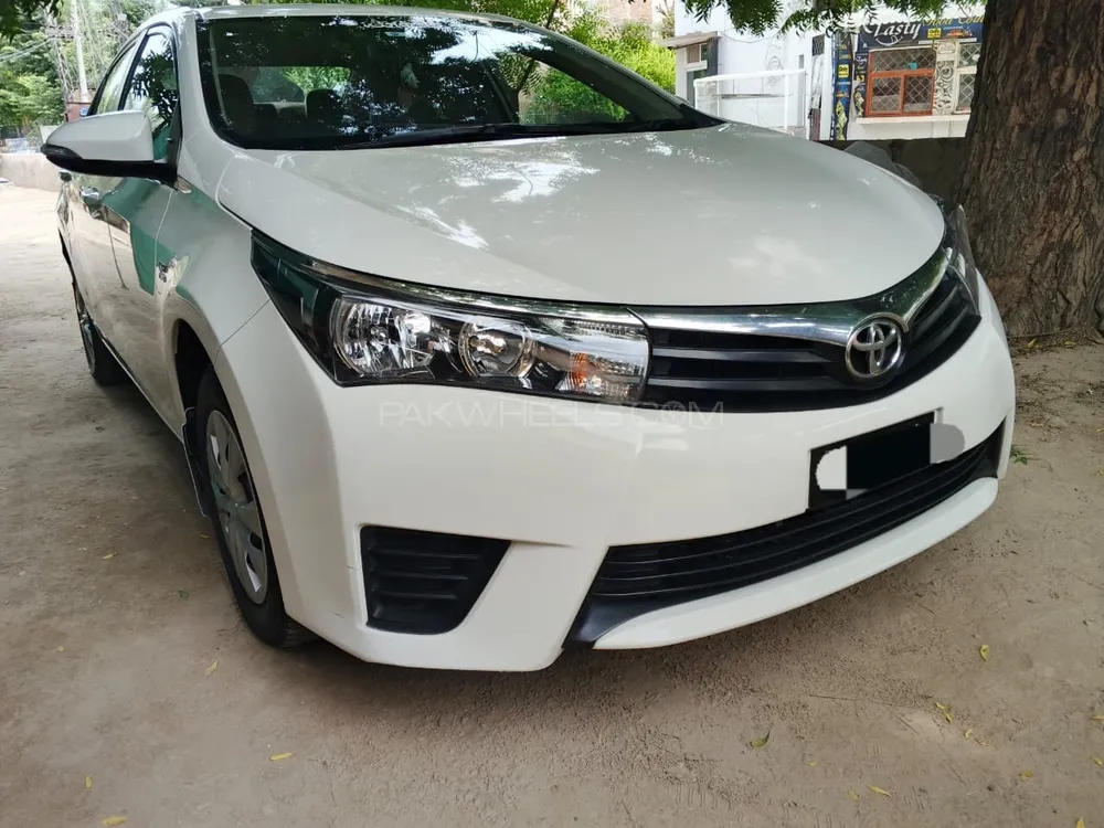 Toyota Corolla 2017 for Sale in Rahim Yar Khan Image-1