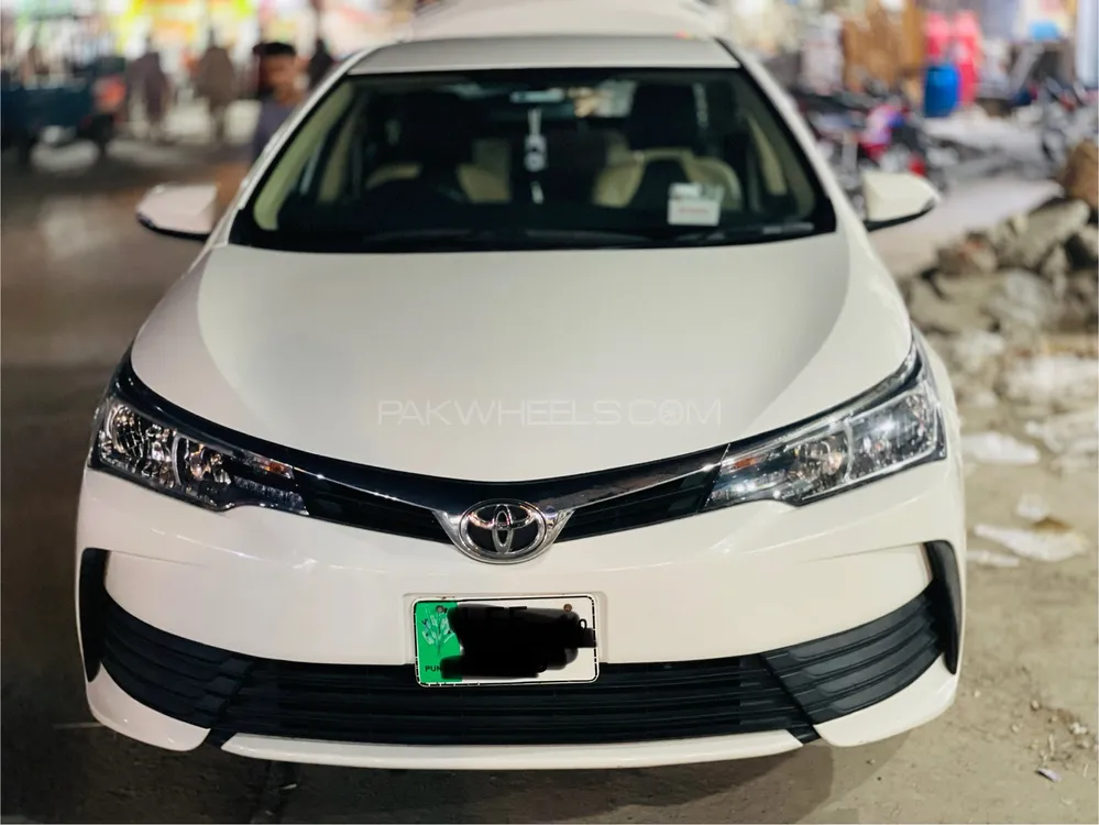 Toyota Corolla 2019 for Sale in Faisalabad Image-1