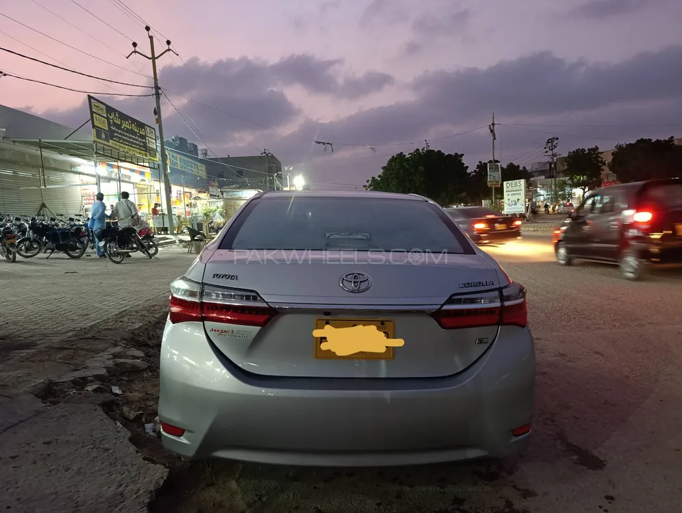 Toyota Corolla 2020 for Sale in Karachi Image-1