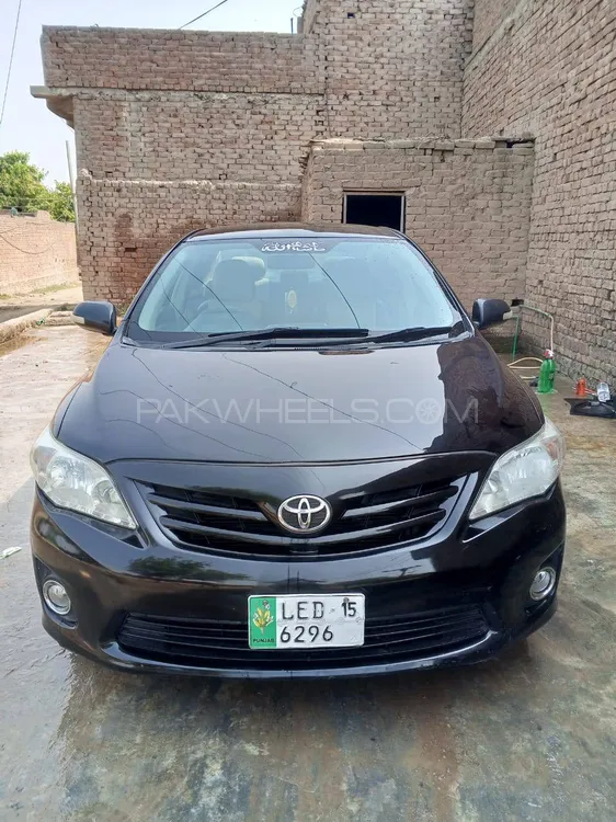 Toyota Corolla 2015 for Sale in Lahore Image-1