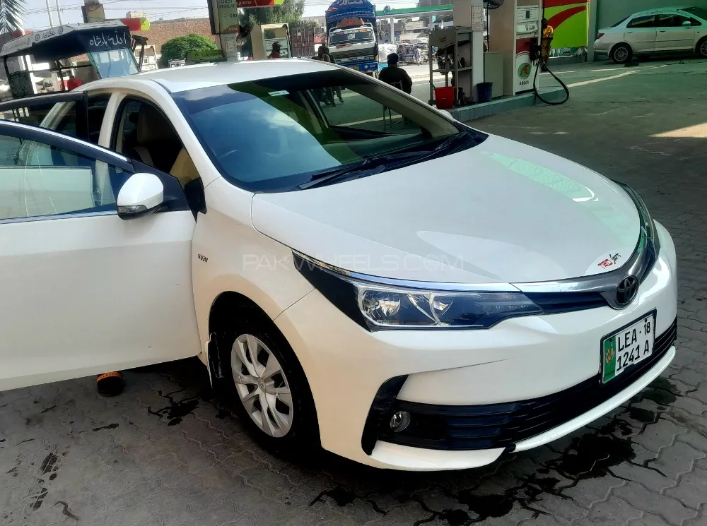 Toyota Corolla 2018 for Sale in Faisalabad Image-1