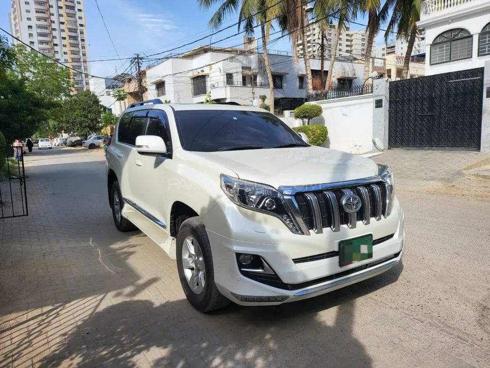 Toyota Prado 2017 for Sale in Karachi Image-1