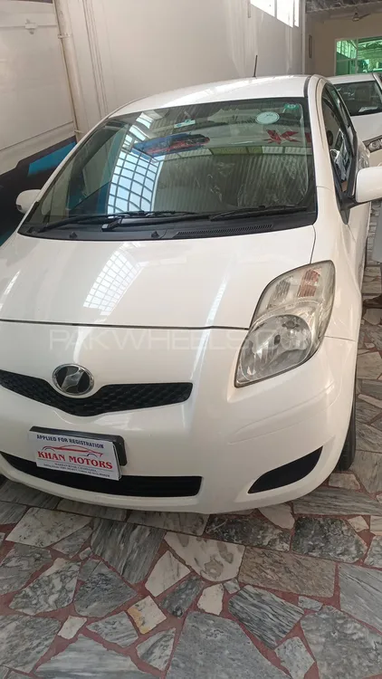 Toyota Vitz 2010 for Sale in Peshawar Image-1