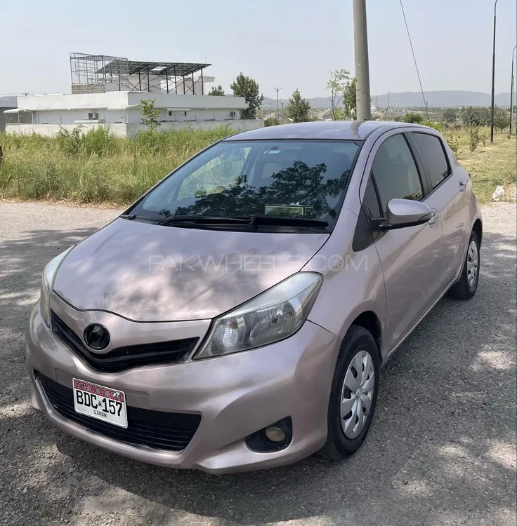 Toyota Vitz 2011 for Sale in Islamabad Image-1