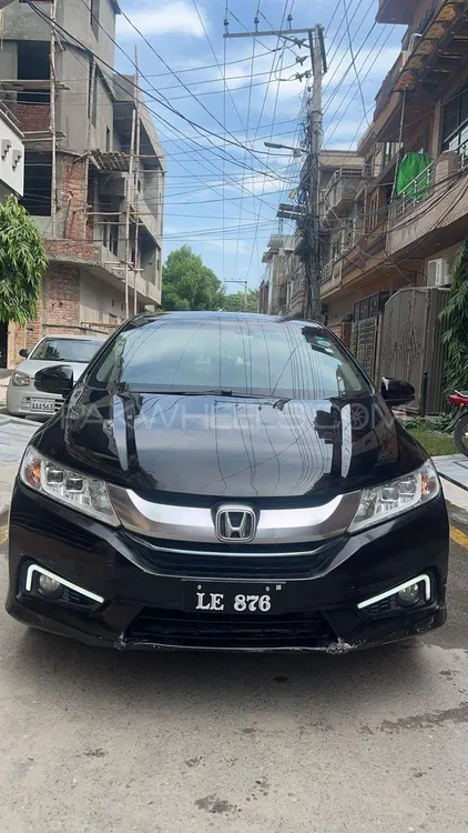 Honda Grace Hybrid 2016 for Sale in Lahore Image-1