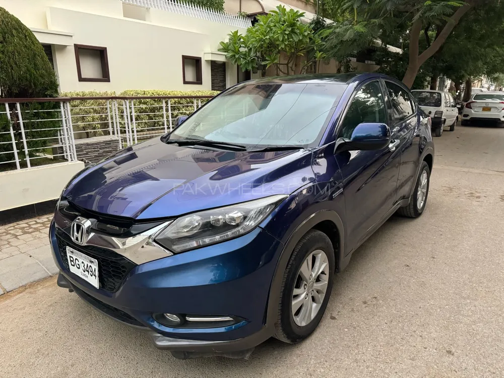 Honda Vezel 2014 for Sale in Karachi Image-1