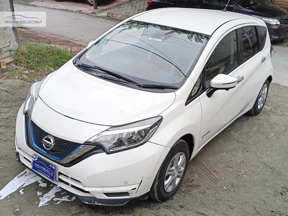 Nissan Note 2017 for Sale in Islamabad Nissan Note 2017 for Sale in Islamabad Image-3