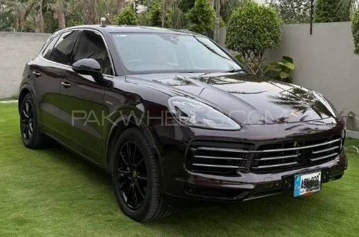 Porsche Cayenne 2018 for Sale in Lahore Porsche Cayenne 2018 for Sale in Lahore Image-2