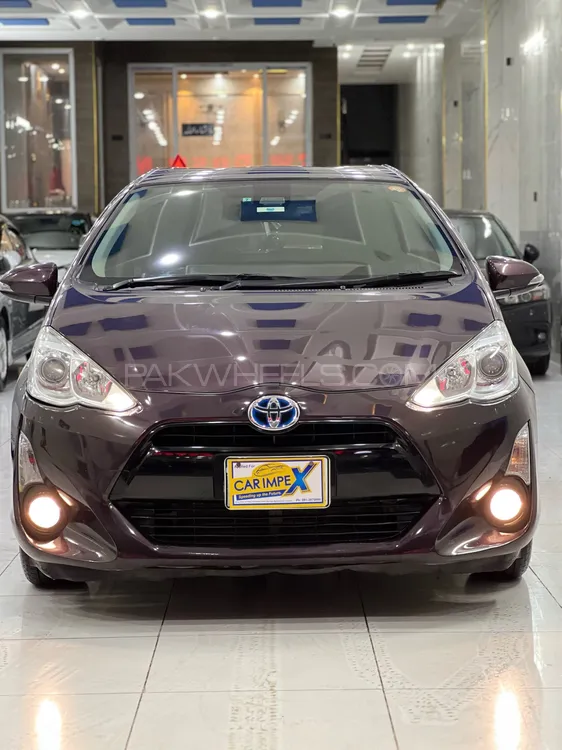 Toyota Aqua 2016 for Sale in Peshawar Image-1