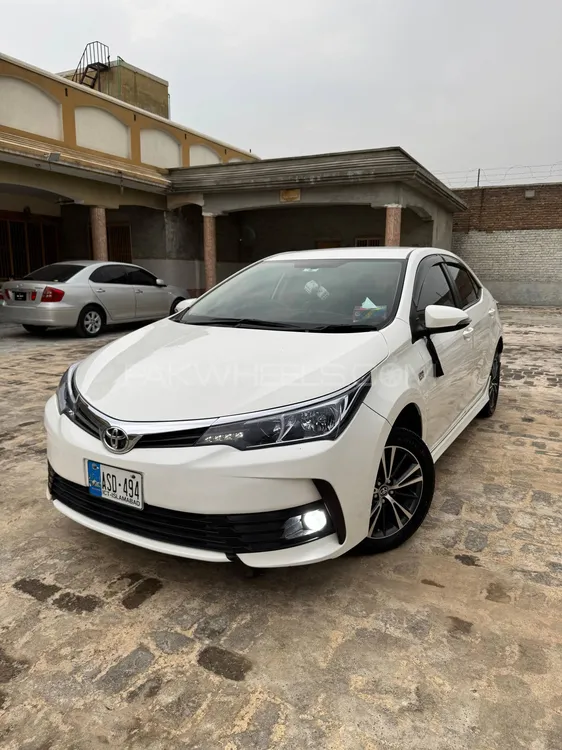 Toyota Corolla 2020 for Sale in Peshawar Image-1