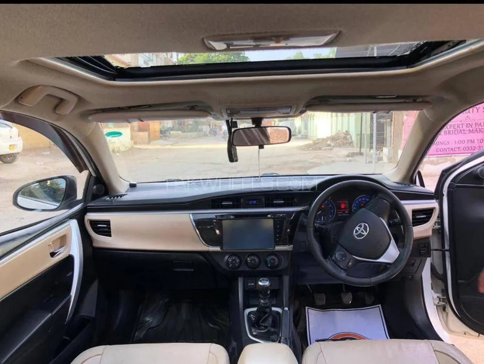 Toyota Corolla 2015 for Sale in Lahore Image-1