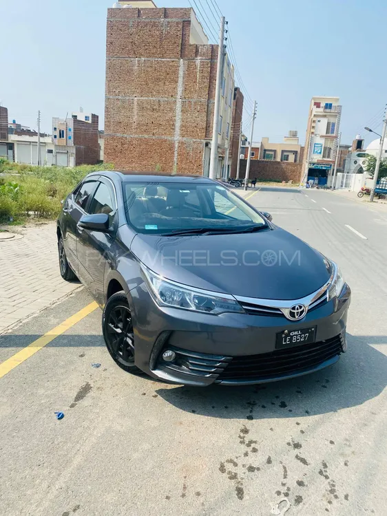 Toyota Corolla 2017 for Sale in Faisalabad Image-1