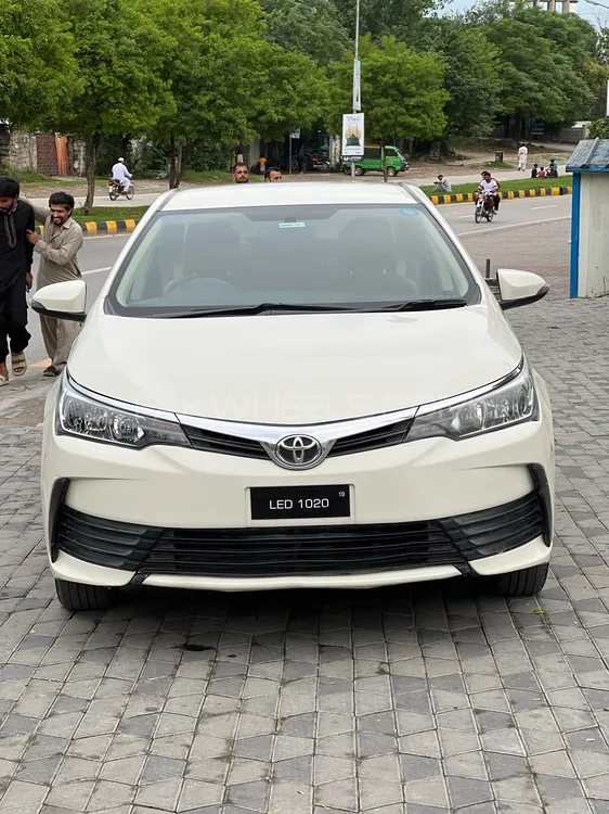 Toyota Corolla 2019 for Sale in Islamabad Image-1