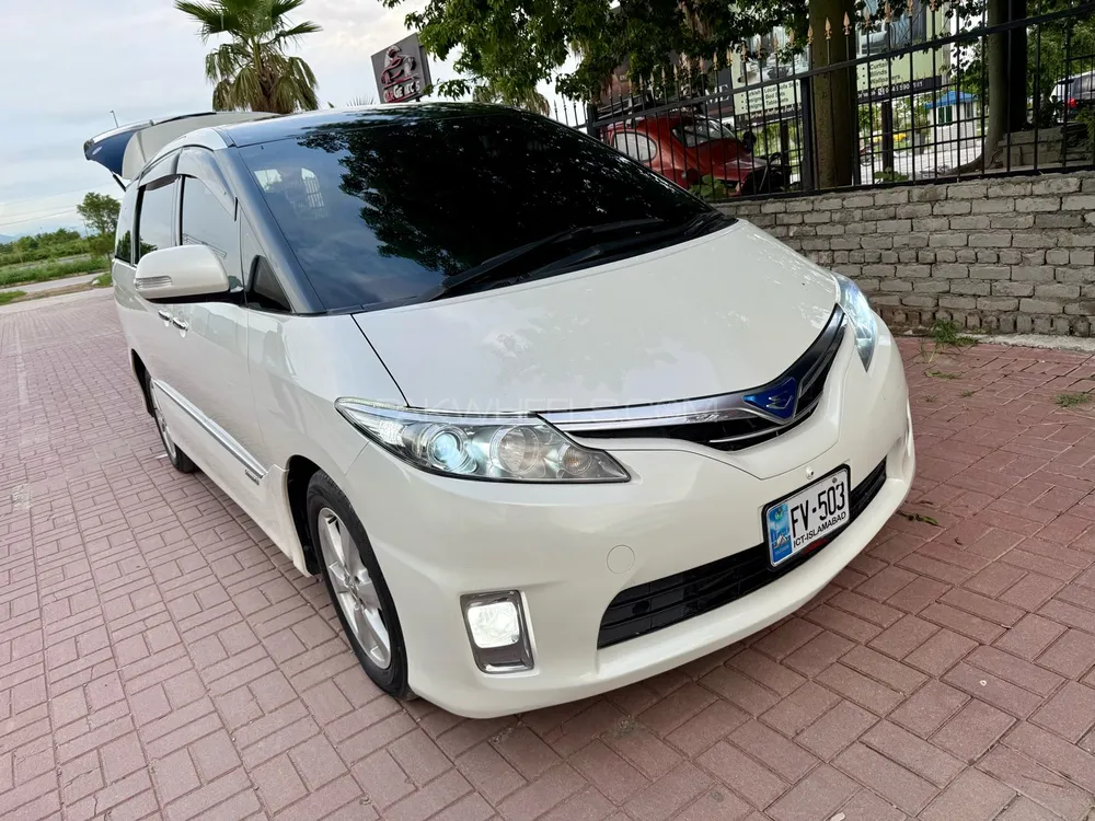 Toyota Estima 2010 for Sale in Islamabad Image-1