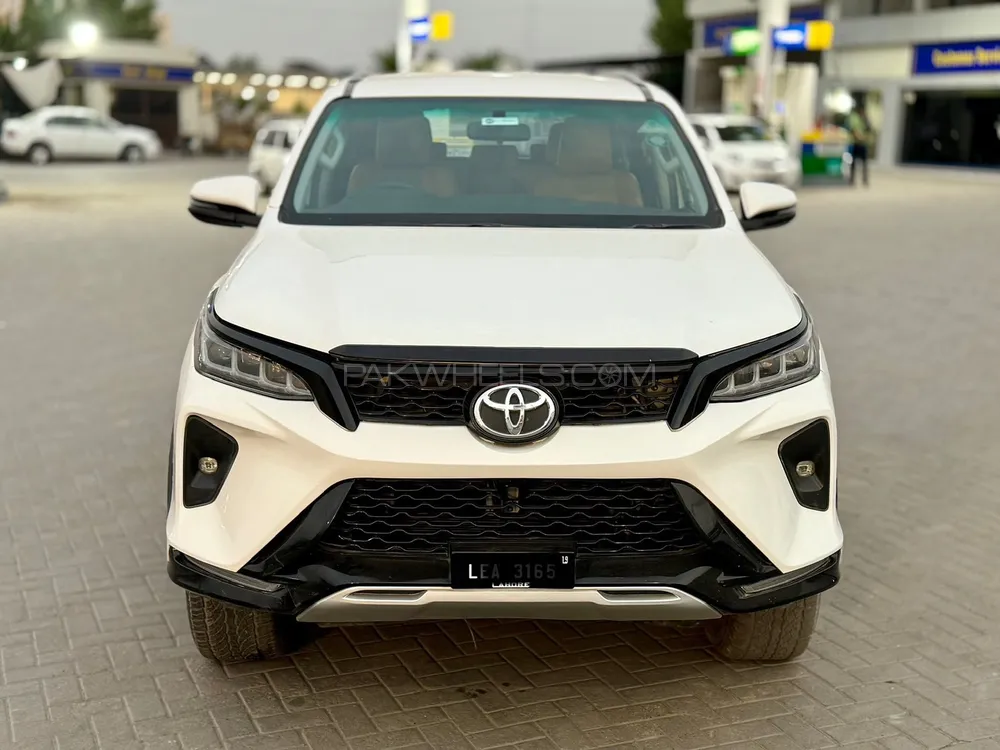 Toyota Fortuner 2018 for Sale in Lahore Image-1